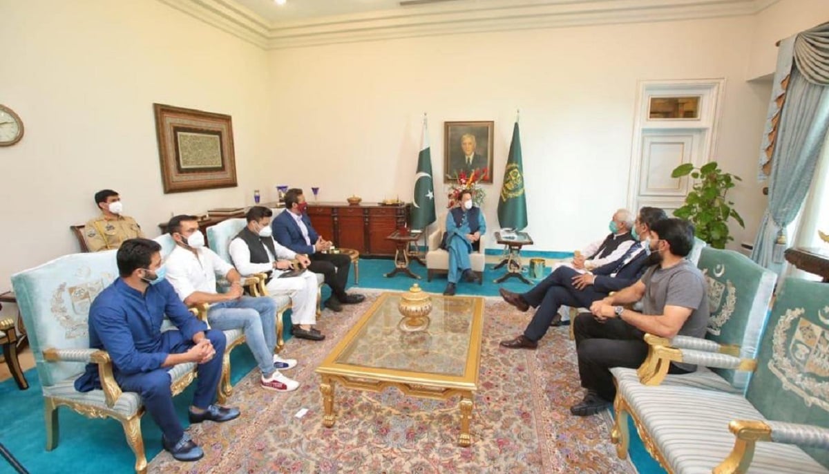 PM Imran Khan rejects Misbah-led delegation's plea to reinstate old system  | - GeoSuper.tv