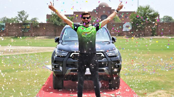 WATCH: Shaheen Shah Afridi gets his brand new car - Vimarsana News