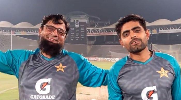 WATCH: Saqlain stuns Babar during training session - Vimarsana News