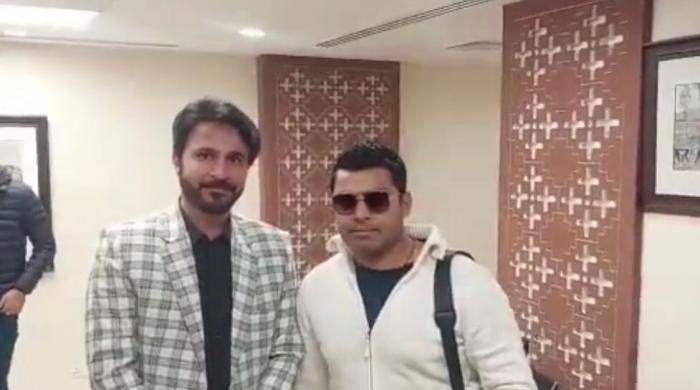 PSL 8: Umar, Usman reach Quetta for exhibition match - Vimarsana News