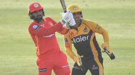 Asif Ali closes in on breaking most sixes record in PSL 