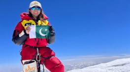 Naila Kiani scales world’s highest peak Mount Everest 