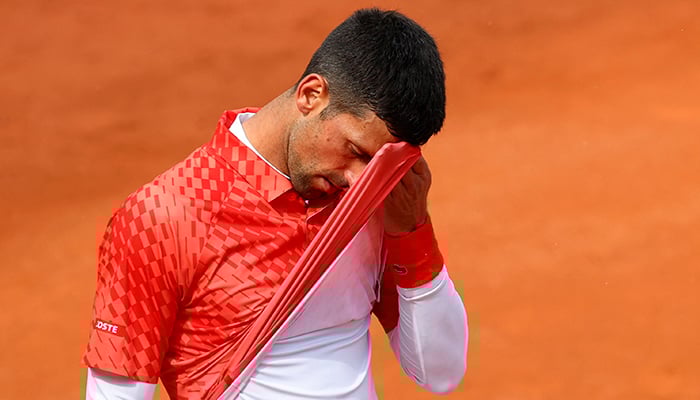 Rain Delays Matches in Italian Open but Djokovic and Top Seeds