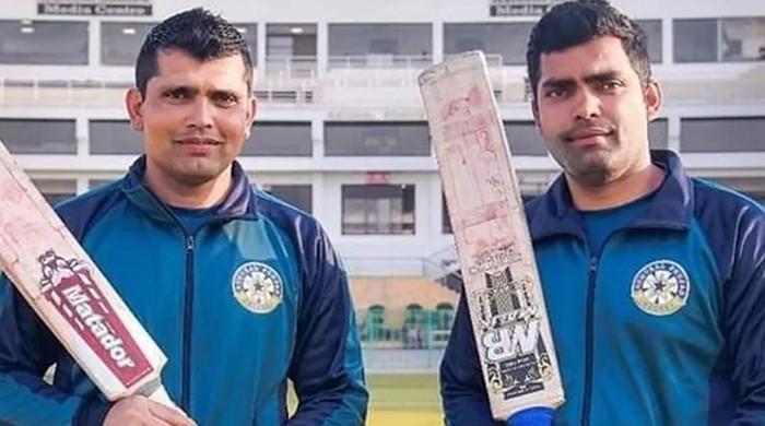 Umar writes a heartfelt message for brother Kamran - Vimarsana News