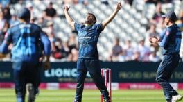 Mickey Arthur lauds 'incredible' Zaman Khan