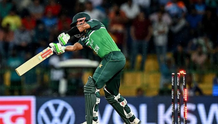 Babar Azam's disappointing run against India in ODIs continues - International - geosuper.tv