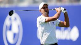 Djokovic swaps racket for driver for Ryder Cup round