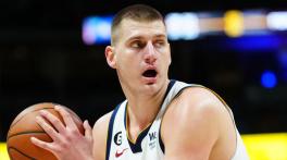 WATCH: Nikola Jokic’s 3-pointer guides Nuggets to win over Warriors