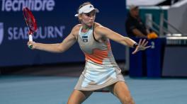 Miami Open: Elena Rybakina to face Victoria Azarenka for place in final