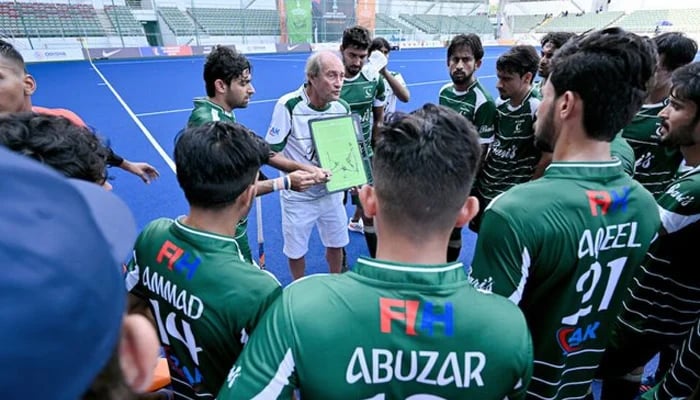 Pakistan: Roelant Oltmans roped in by PHF for two events 1 35251 6193223 updates - Pakistan: Roelant Oltmans roped in by PHF for two events - ISLAMABAD: Roelant Oltmans has penned a two-tournament contract with the Pakistan Hockey Federation (PHF) after Spanish Juan Escarre’s reluctance to go into a short-term contract with the PHF.