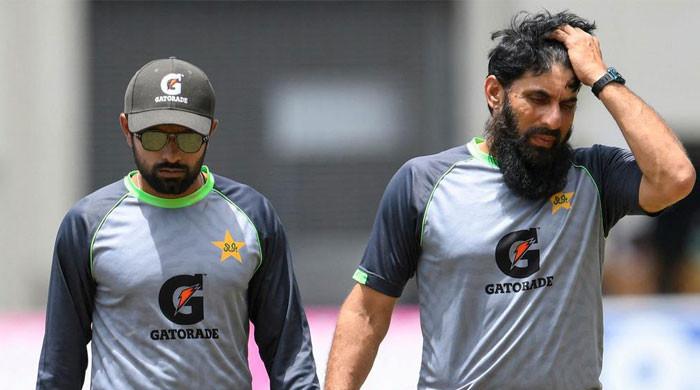 PAK vs NZ: Misbah says Babar should back the players for the 'right reasons'