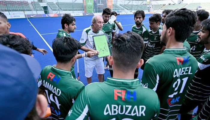 35541 1244620 updates - Pakistan: Coach Roelant Oltmans sheds light on revival of Pakistan hockey - ISLAMABAD: Head coach of the Pakistan hockey team, Roelant Oltmans, was disappointed over missing the chance of making it to the Paris Olympics.