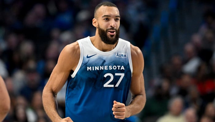 How Tall Is Rudy Gobert? Defensive Star’s Height Breakdown Rudy Gobert wins NBA Defensive Player of the Year award - Basketball