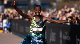 Kenya's Misoi, Ethiopia's Edesa smash records in Sydney Marathon wins
