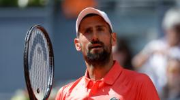 Novak Djokovic to head into French Open coachless