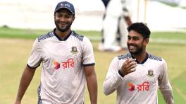 Veteran all-rounder faces ban on leaving Bangladesh