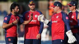Amir’s brilliance not enough as Essex fall to Somerset in Vitality Blast