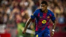 Marcus Rashford makes debut as Barcelona beat Vissel Kobe in friendly