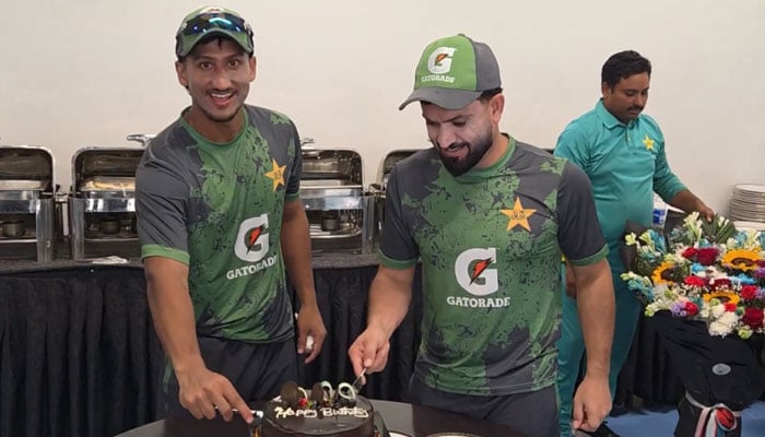 Pakistan Rohail WATCH: Kamran, Rohail celebrate birthdays amid training for South ...