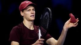 Jannik Sinner cruises past Auger-Aliassime in ATP Finals opener