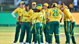 South Africa women edge past Pakistan in first T20I