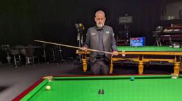 Mark Williams exits Welsh Open as Barry Hawkins progresses to quarter-final