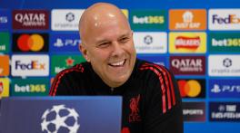 Liverpool boss Arne Slot sends message to PSG