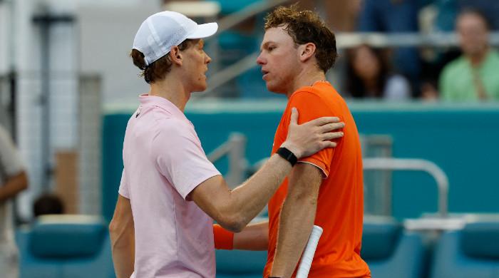 Jannik Sinner apologises to Alex Michelsen after smashing him in Miami Open