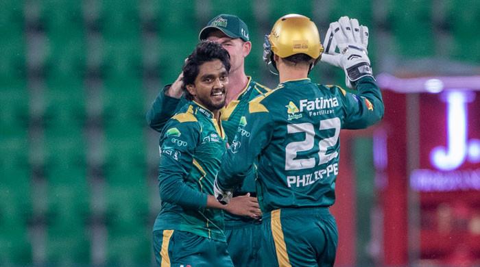 PSL 11: Momin Qamar shines as Sultans control United by modest total PSL 11: Momin Qamar shines as Sultans control United by modest total