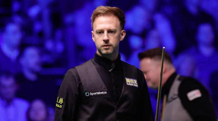 Judd Trump edges out Shaun Murphy in thrilling decider to reach Tour Championship semi-finals