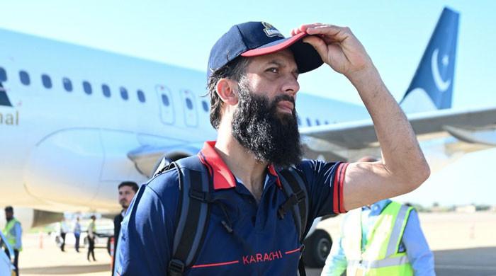 PSL 11: Lahore Qalandars, Karachi Kings reach Karachi. PSL 11: Lahore Qalandars, Karachi Kings reach Karachi.