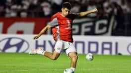 Former Brazil midfielder Oscar retires due to heart condition