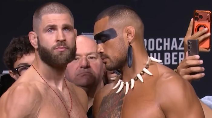 Joe Rogan delivers verdict on Jiri Prochazka vs Carlos Ulberg at UFC 327