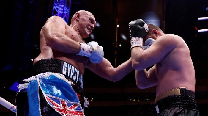 Tyson Fury dominates Arslanbek Makhmudov in triumphant ring return