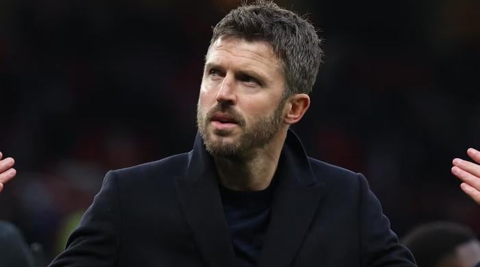 Michael Carrick slams ‘shocking’ red card as Manchester United fall to Leeds United