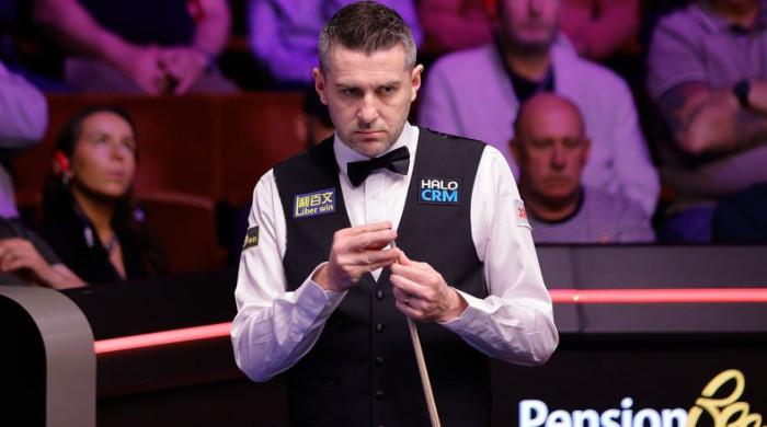Mark Selby dominates Jak Jones in crucible rout