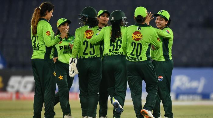 Pakistan won the series by defeating Zimbabwe in the second ODI