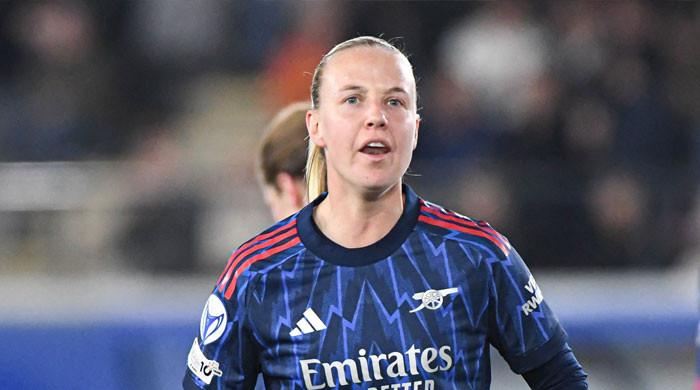 England's Beth Mead to leave Arsenal at season end