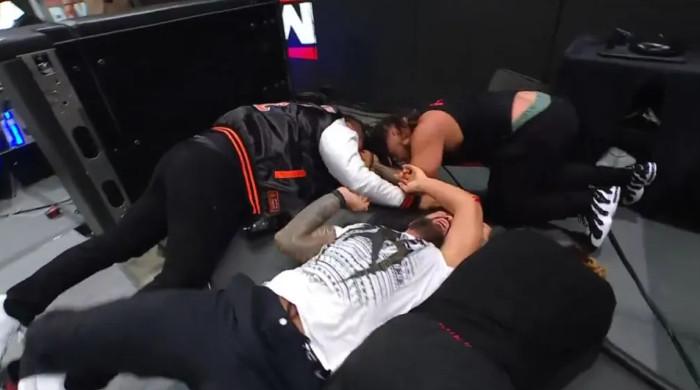 Jacob Fatu leaves Roman Reigns brutally assaulted on WWE Raw