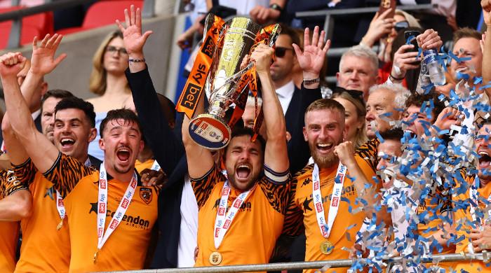 McBurnie's late winner sends Hull City to Premier League