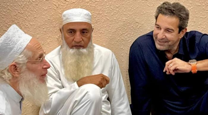 Pakistan legend Saeed Anwar's rare Hajj photos go viral on social media