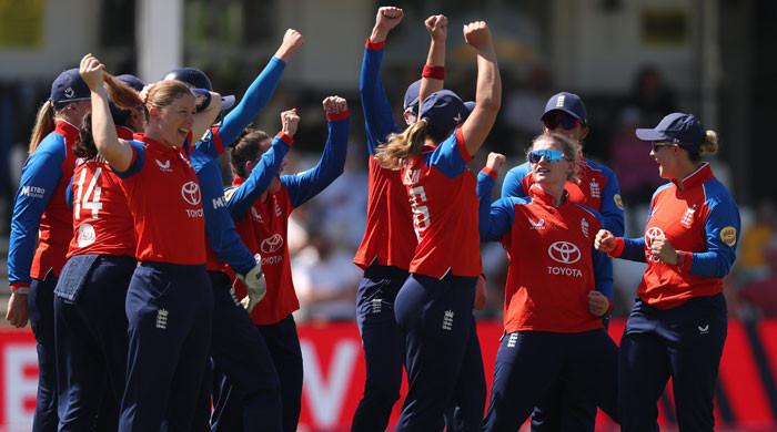 England beat New Zealand in the third T20I to clinch the series
