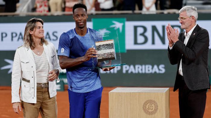 Tennis legends pay tribute as Gael Monfils says emotional goodbye to French Open