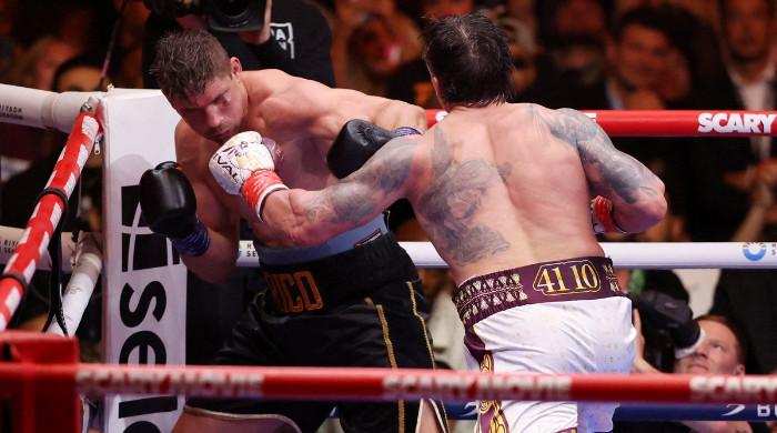 Warren praises Verhoeven’s surprise performance against Usyk