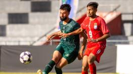 Pakistan held by 10-man Bangladesh in four-nation football tournament