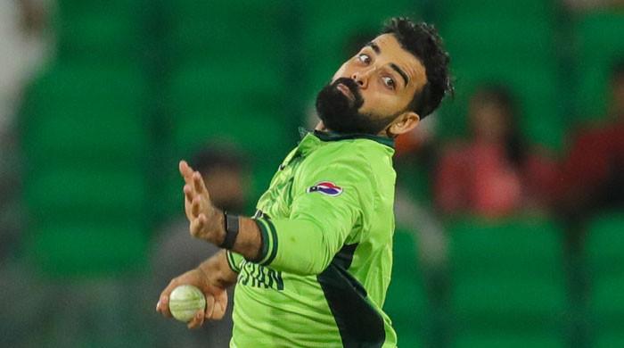 Shadab Khan ends ODI wicket drought with two strikes against Australia