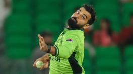 Shadab Khan ends ODI wicket drought with two strikes against Australia