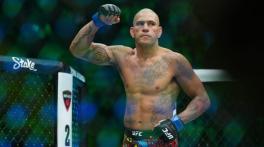 Dana White: Alex Pereira one win from GOAT status