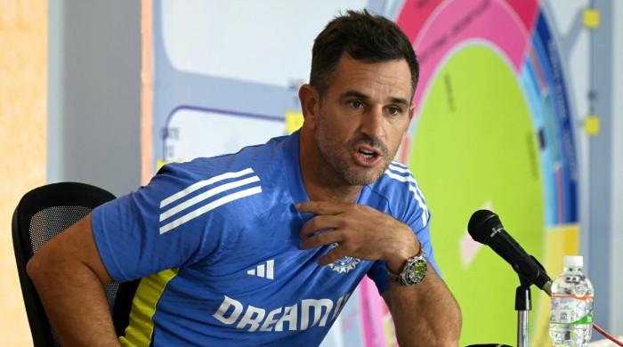 Ryan ten Toskett seeks release from India’s coaching staff
