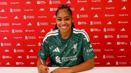Liverpool sign England goalkeeper Khiara Keating on three-year deal